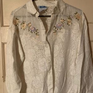 Vintage 90s embroidered button top